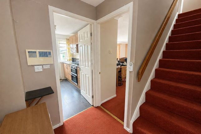 16, Rosedale, Wallsend photo 3