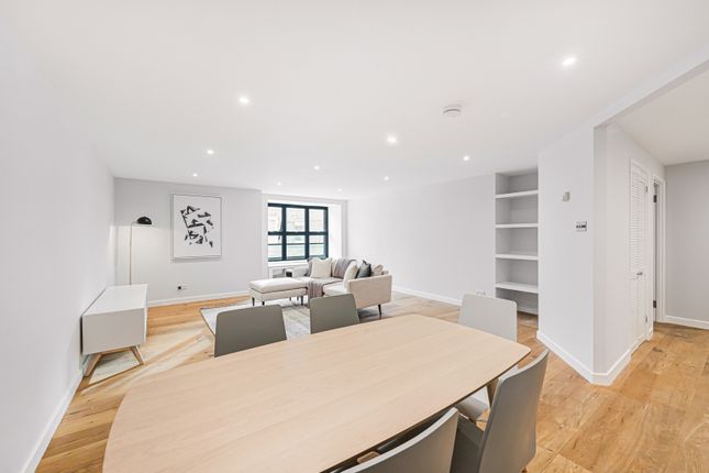 Flat for sale in Rochester Row, Westminster