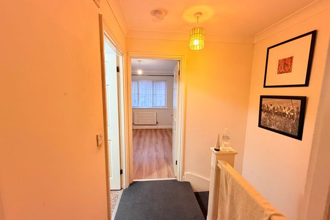Galleons Drive, Barking photo 5