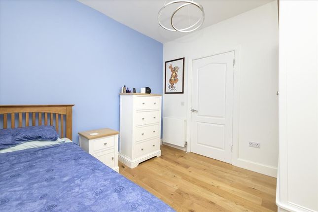 Flat for sale in 52 Wallace Crescent, Roslin