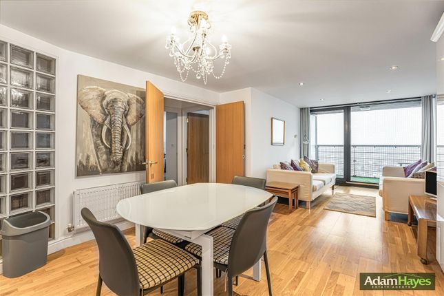 Flat 1404, 100 Kingsway, London photo 3