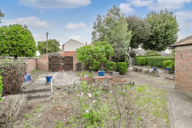 34, Cross Road, Wellingborough photo 3