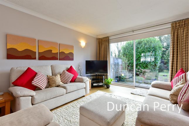 23, Elmfield Road, Potters Bar photo 2