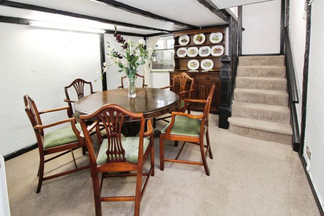 Wandle Cottage, 284, London Road, Wallington photo 4