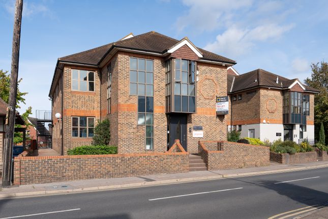 Office to let in The Crescent, Leatherhead
