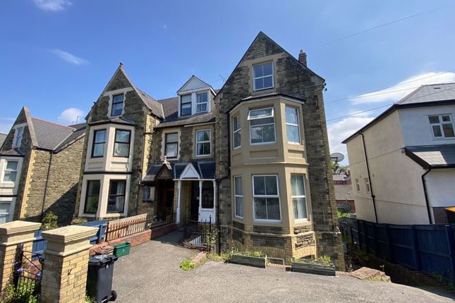Thumbnail Flat to rent in Oakfield Road, Newport