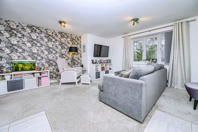 12, Heron Mews, Hemel Hempstead photo 2