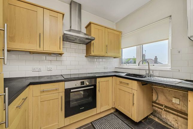 23, Norbury Rise, London photo 4