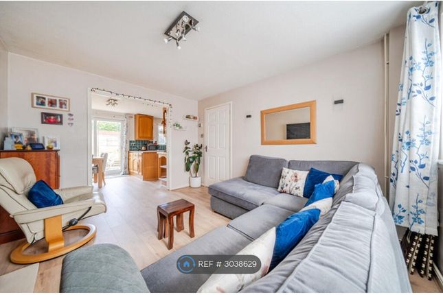 Wayne Close, Orpington photo 4