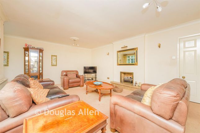 4-bed semi-detached on 7, Woodbury Hill, Loughton, £1,000,000
