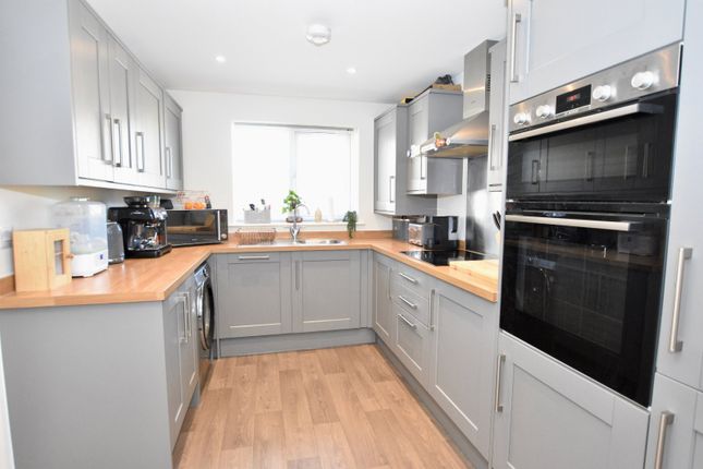 43, Chenoweth Way, Redruth photo 3
