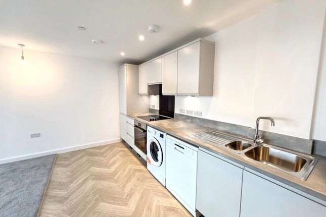 314 Willow Court, Ford Lane, Salford photo 3