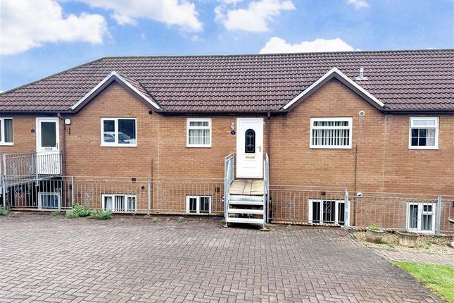 Thumbnail Flat to rent in Coed Duon Court, Cefn Road, Blackwood