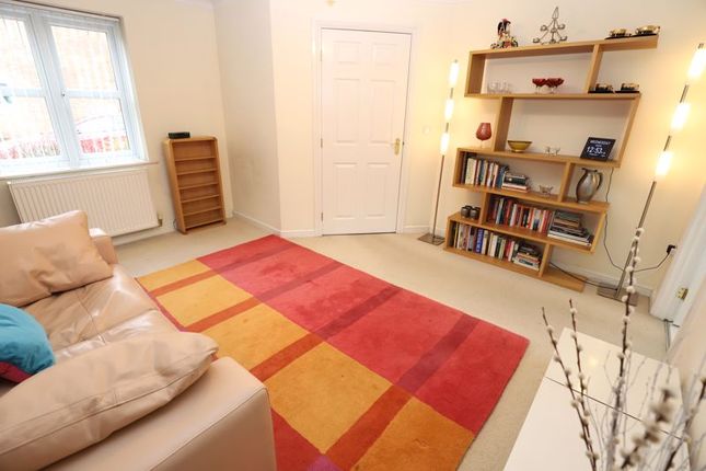 Terraced house for sale in Kingsbury Close, Bury