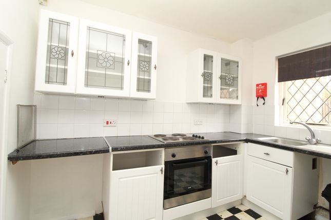 Thumbnail Terraced house to rent in St. Johns Road, Erith, Kent