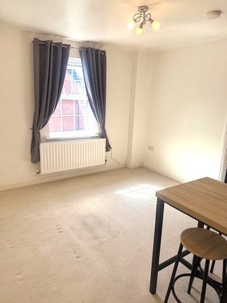 8, Narberth Close, Newport photo 4