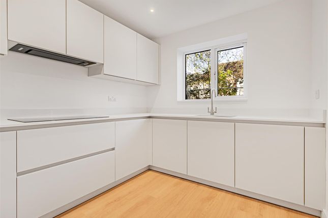 Plot 4, 8, Kingsbridge Way, Kentford photo 3
