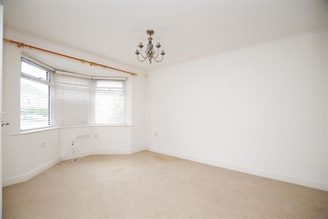 86, Upham Road, Swindon photo 3