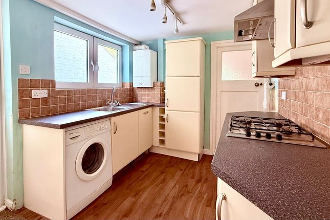 24, Western Road, Lymington photo 3