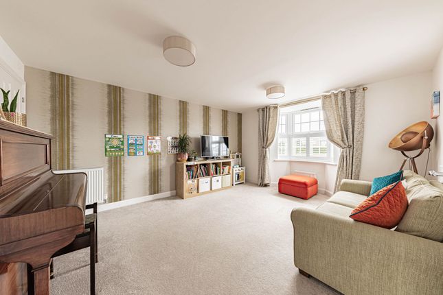 11 Jupiter Grove, Faversham photo 3