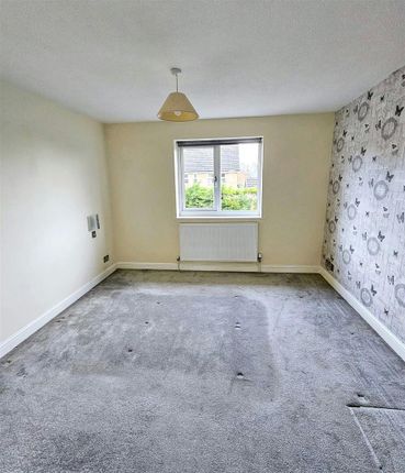 18, Ford Drive, Brackley photo 5