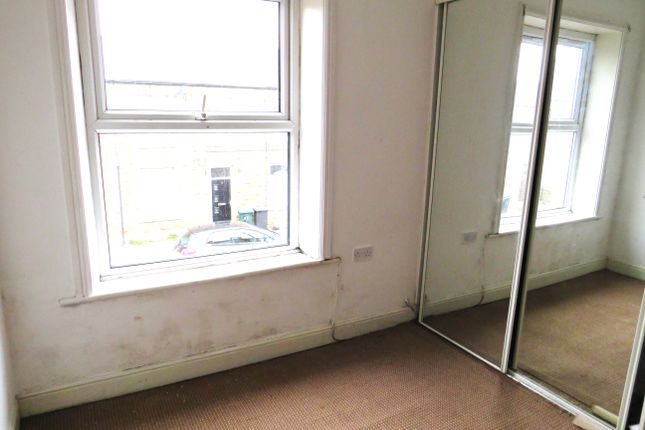 12, Field Street, Dewsbury photo 3
