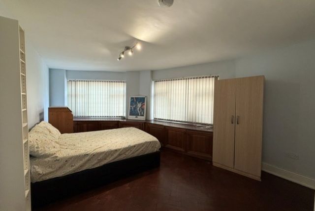 2, Park View, Wembley photo 5