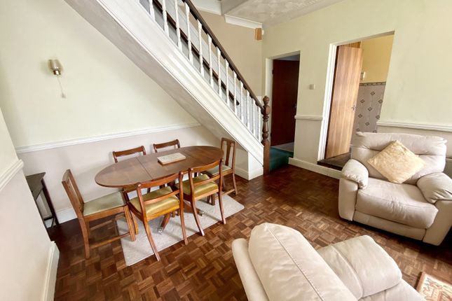 89, Salem Road, Swansea photo 3