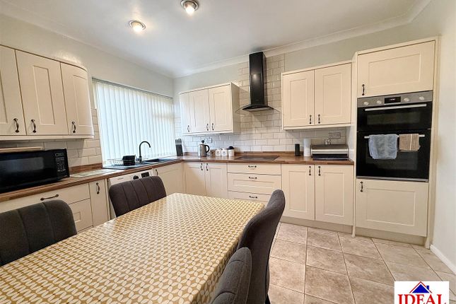 53, The Park, Woodlands, Doncaster photo 4