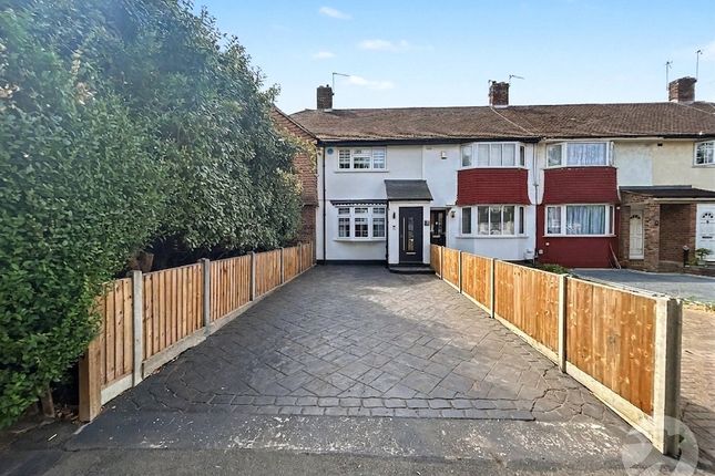57, Holbeach Gardens, Sidcup photo 3