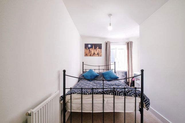 Maisonette for sale in Cavell Avenue, West Cambourne, Cambridge