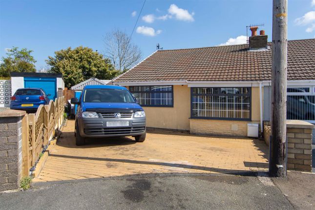 Thumbnail Bungalow for sale in Julians Close, Gelligaer, Hengoed