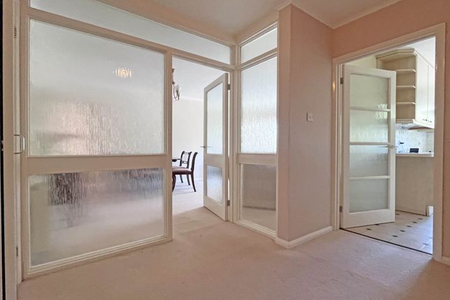 Flat, 8 Monk Sherborne House, Granville Road, Eastbourne photo 3