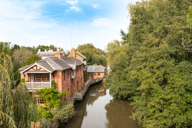 Thumbnail Detached house to rent in Mill Lane, Henley-On-Thames