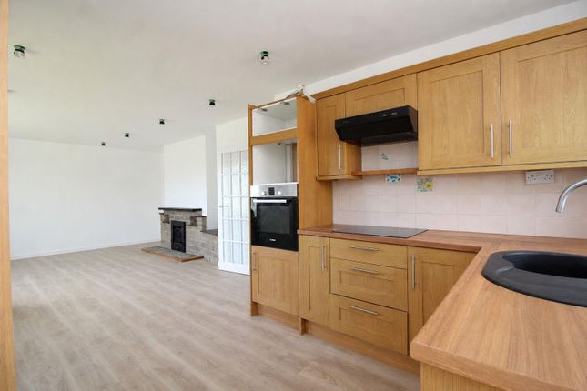 3, Chestnut Drive, Thorney, Peterborough photo 4