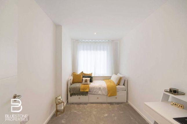 Flat for sale in High Street, Purley