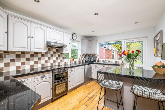 37, Station Road, St. Albans photo 4