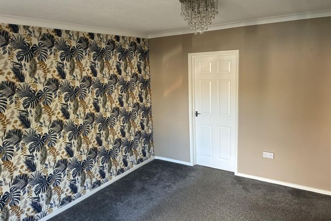 Chipchase Court, Whitley Bay photo 4