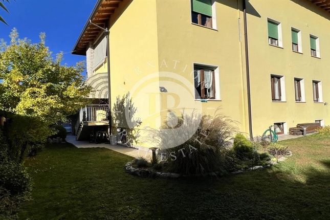 Thumbnail Villa for sale in Garda, Veneto, 37016, Italy