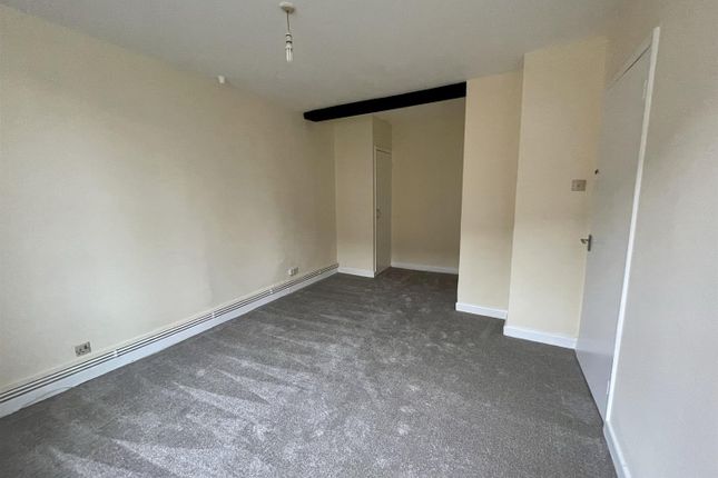 Flat to rent in Culver Street, Newent