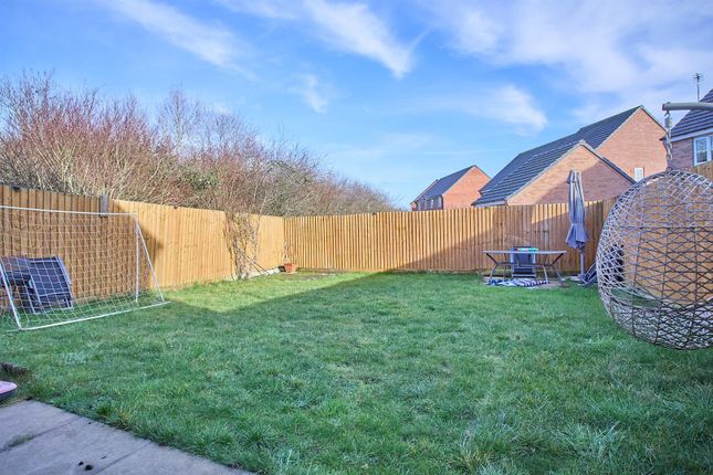 32, Indigo Drive, Burbage photo 4