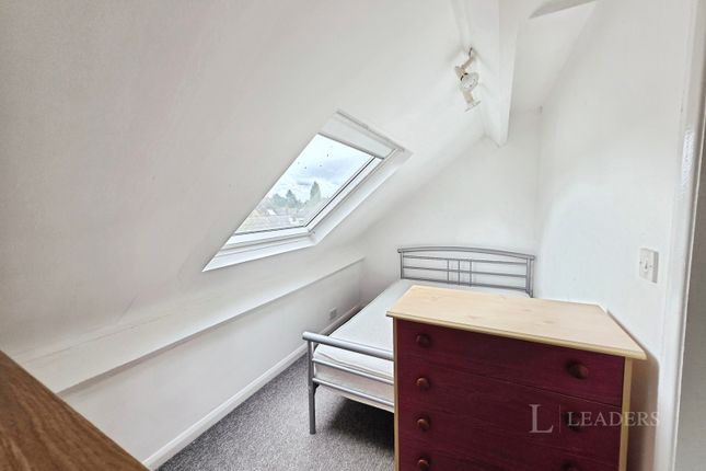 Room 7, 2, Grove Road, Leicestershire photo 5
