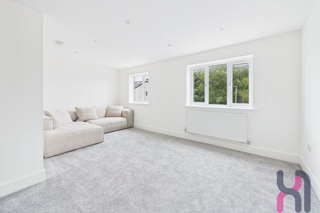4 bed property for rent in Tockholes Road, Darwen BB3