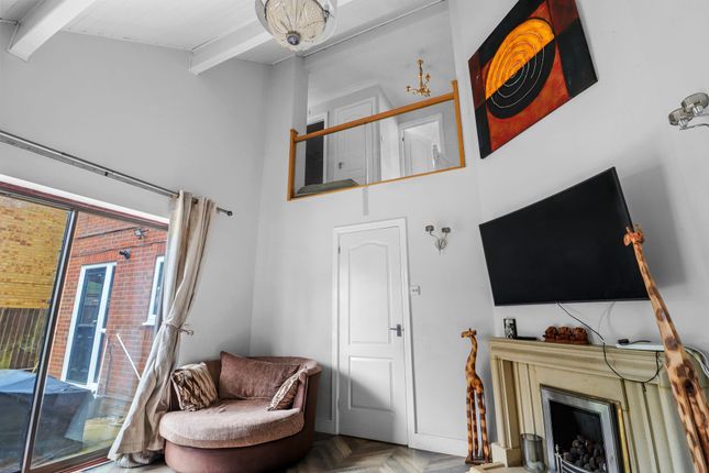 44, Chatsworth Drive, Wellingborough photo 4