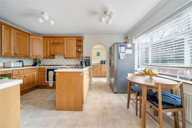 9, Barn End Drive, Kent photo 4