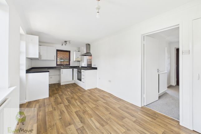 2, Trevale Road, Rochester photo 4