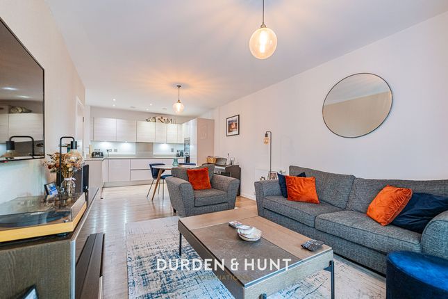 Flat 104, Braid Court, London photo 4