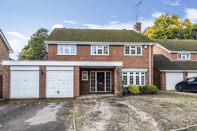 Thumbnail Detached house for sale in Alcot Close Crowthorne, Berkshire