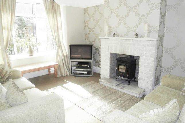 59, King Street, Eccleshill photo 4
