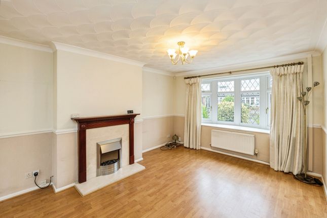45, Linden Close, Cheshire photo 3